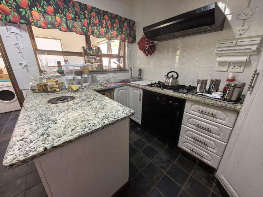 3 Bedroom Property for Sale in Fraaiuitsig Western Cape